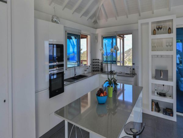 St. Barts Home 975585