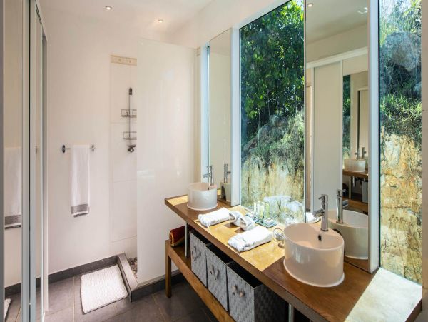 St. Barts Home 975585