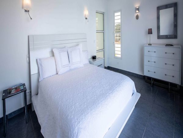 St. Barts Home 975585
