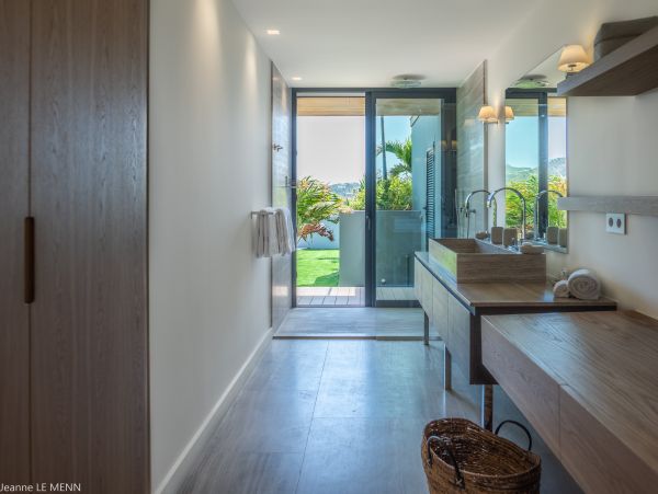 St. Barts Home 975586