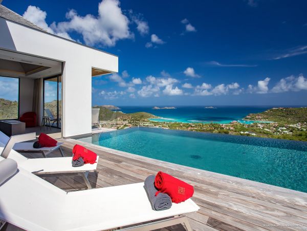 St. Barts Home 975588