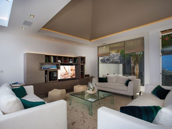 St. Barts Home 975588