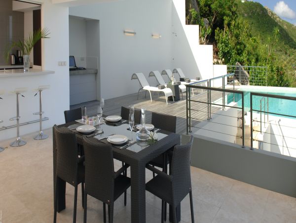 St. Barts Home 975589