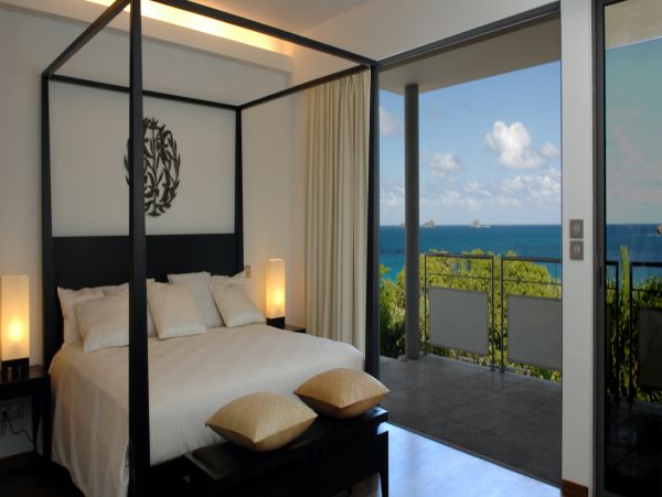 St. Barts Home 975589