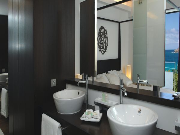 St. Barts Home 975589