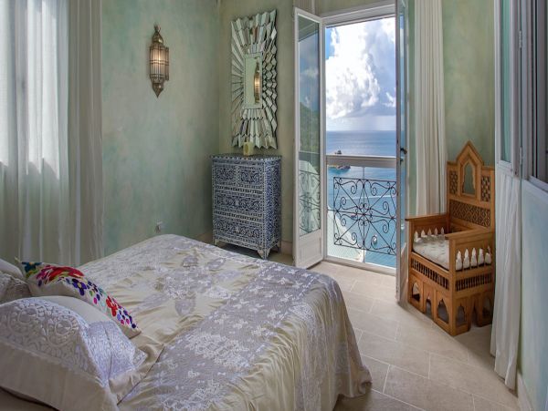 St. Barts Home 975590