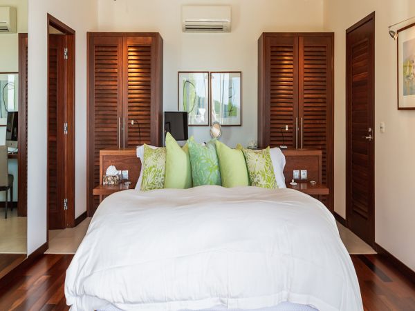 St. Barts Home 975591