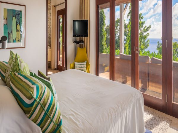 St. Barts Home 975591