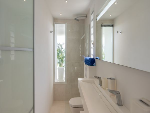 St. Barts Home 975593