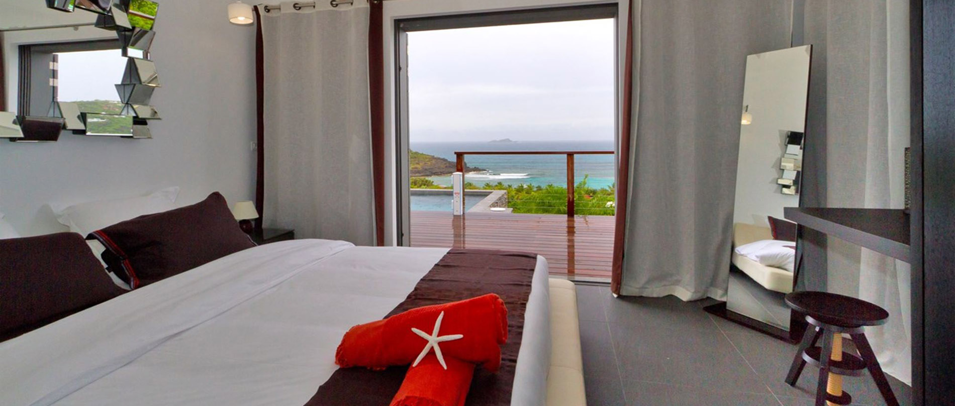 St. Barts Home 975595