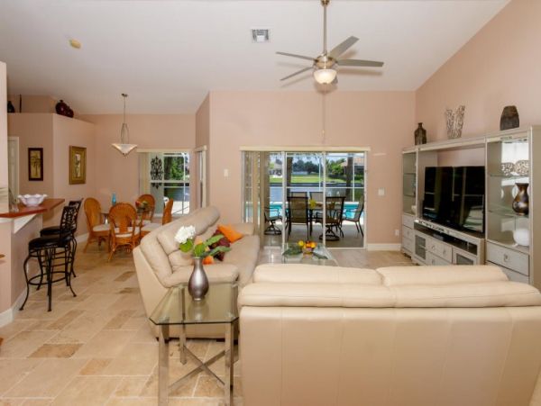 Cape Coral Home 975596