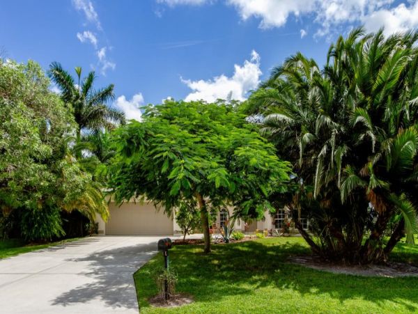 Cape Coral Home 975596