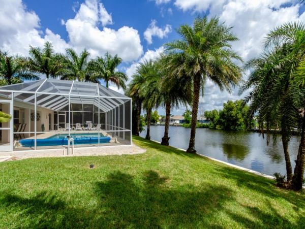 Cape Coral Home 975596