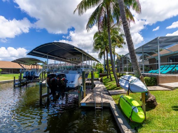 Cape Coral Home 975597
