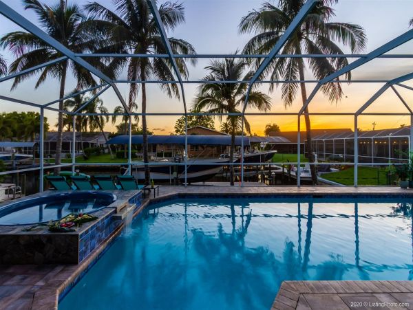 Cape Coral Home 975597
