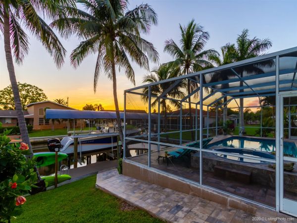 Cape Coral Home 975597