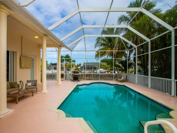 Cape Coral Home 975599