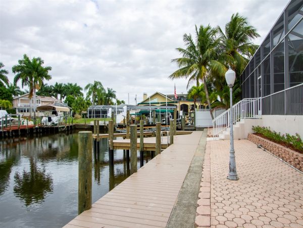 Cape Coral Home 975599