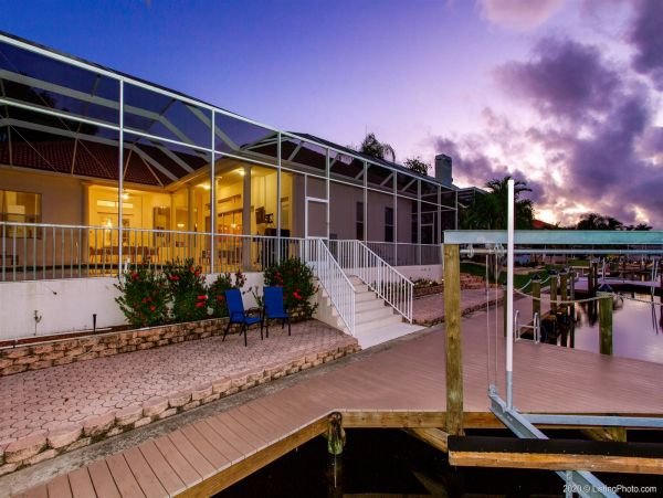 Cape Coral Home 975599
