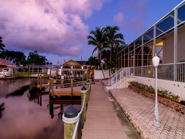 Cape Coral Home 975599