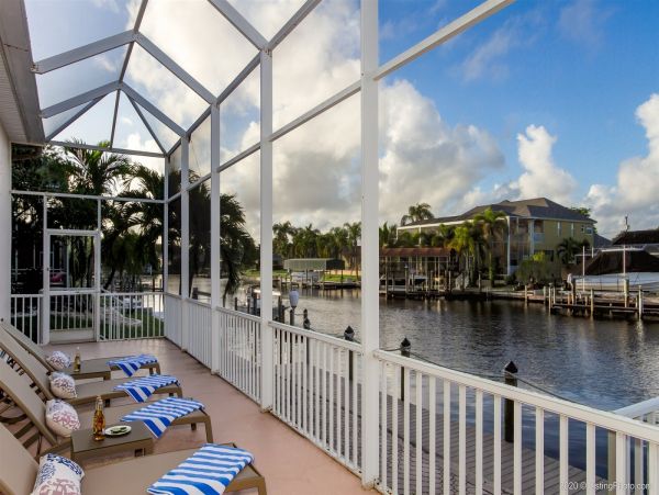 Cape Coral Home 975599
