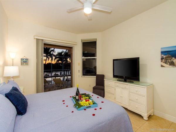 Cape Coral Home 975600