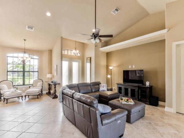 Cape Coral Home 975601