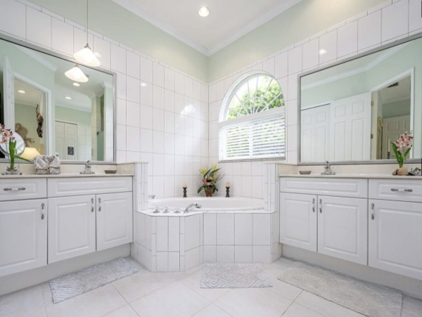 Cape Coral Delight Direct Access to Gulf of Mexico.
