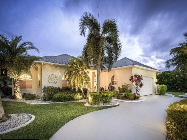 Cape Coral Delight Direct Access to Gulf of Mexico.
