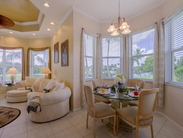 Cape Coral Delight Direct Access to Gulf of Mexico.