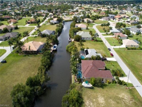 Cape Coral Home 975605