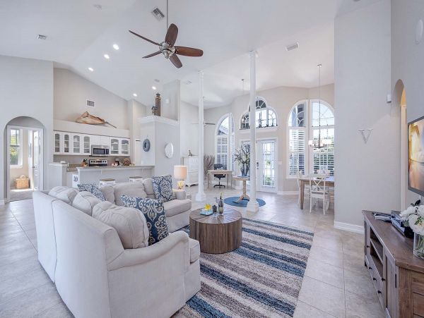 Beautiful Waterfront Home with Caged Pool in Cape Coral