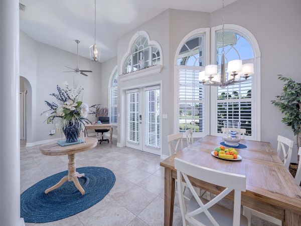 Beautiful Waterfront Home with Caged Pool in Cape Coral