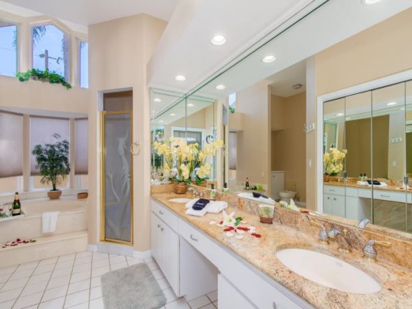 Beautiful Vacation Home in Cape Coral with Boat Dock