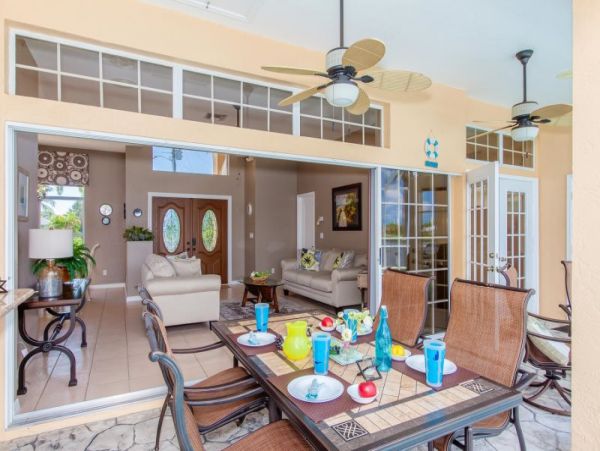 Beautiful Vacation Home in Cape Coral with Boat Dock