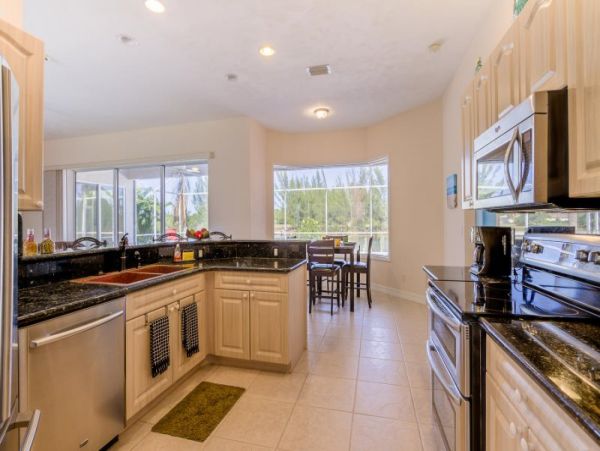 Cape Coral Home 975610