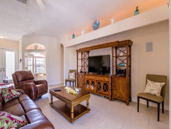 Cape Coral Home 975610