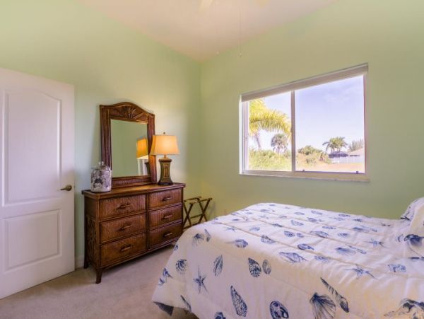 Cape Coral Home 975610