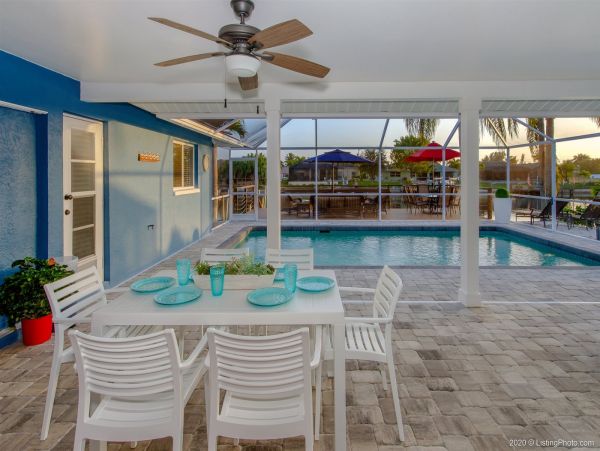 Cape Coral Vacation Home Three Bedroom