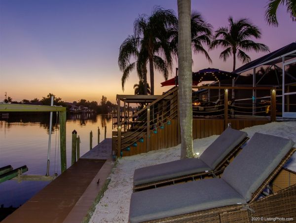 Cape Coral Vacation Home Three Bedroom