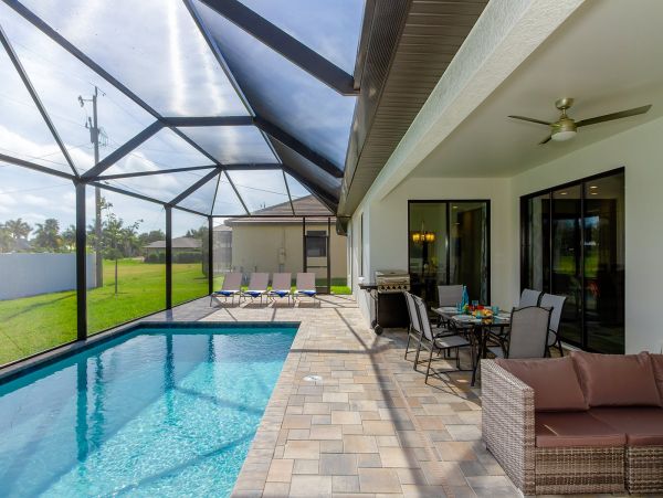 Cape Coral Vacation Pool Home Four Bedroom
