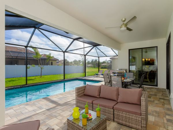 Cape Coral Vacation Pool Home Four Bedroom