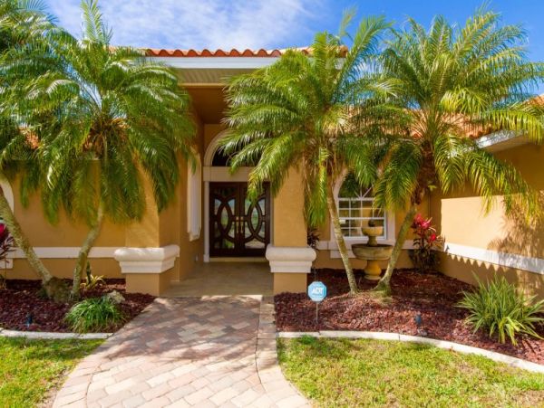 Cape Coral Home 975620