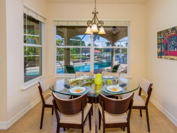 Cape Coral Lovely Home Away from Home