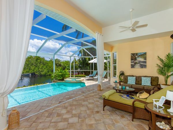 Cape Coral Home 975625