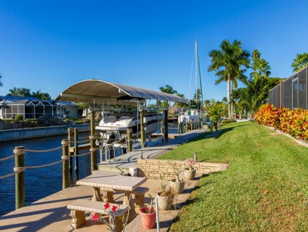 Cape Coral Home 975627