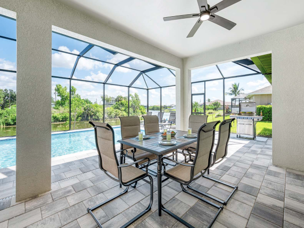 Cape Coral Vacation Rental Villa - Florida Gulf Coast Family Vacation Home