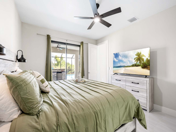 Cape Coral Vacation Rental Villa - Florida Gulf Coast Family Vacation Home