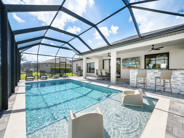 Cape Coral Vacation Rental Villa - Florida Gulf Coast Family Vacation Home