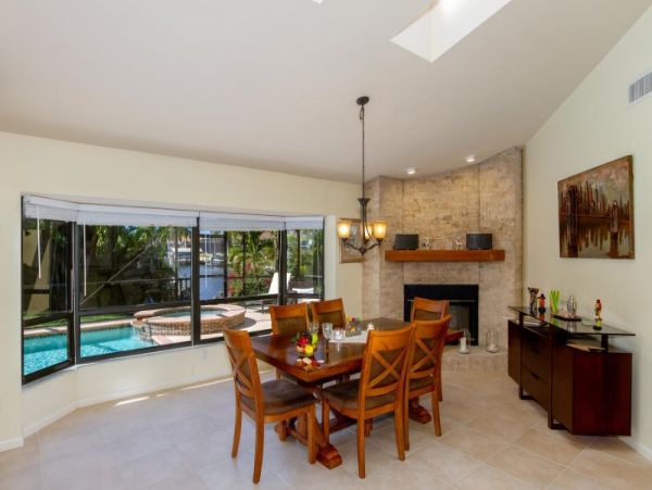 Cape Coral Home 975634